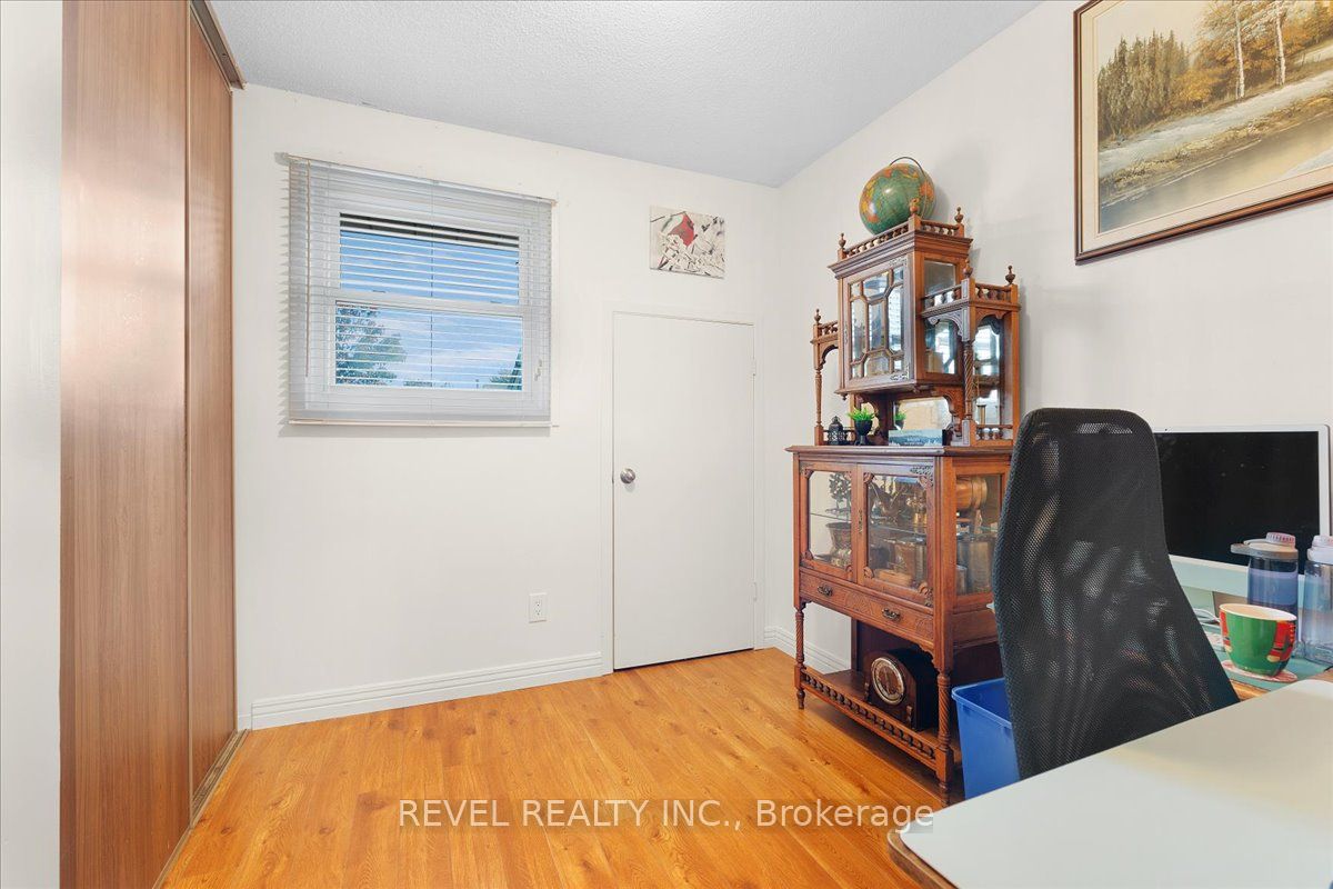 122 Lakeshore Rd, #8