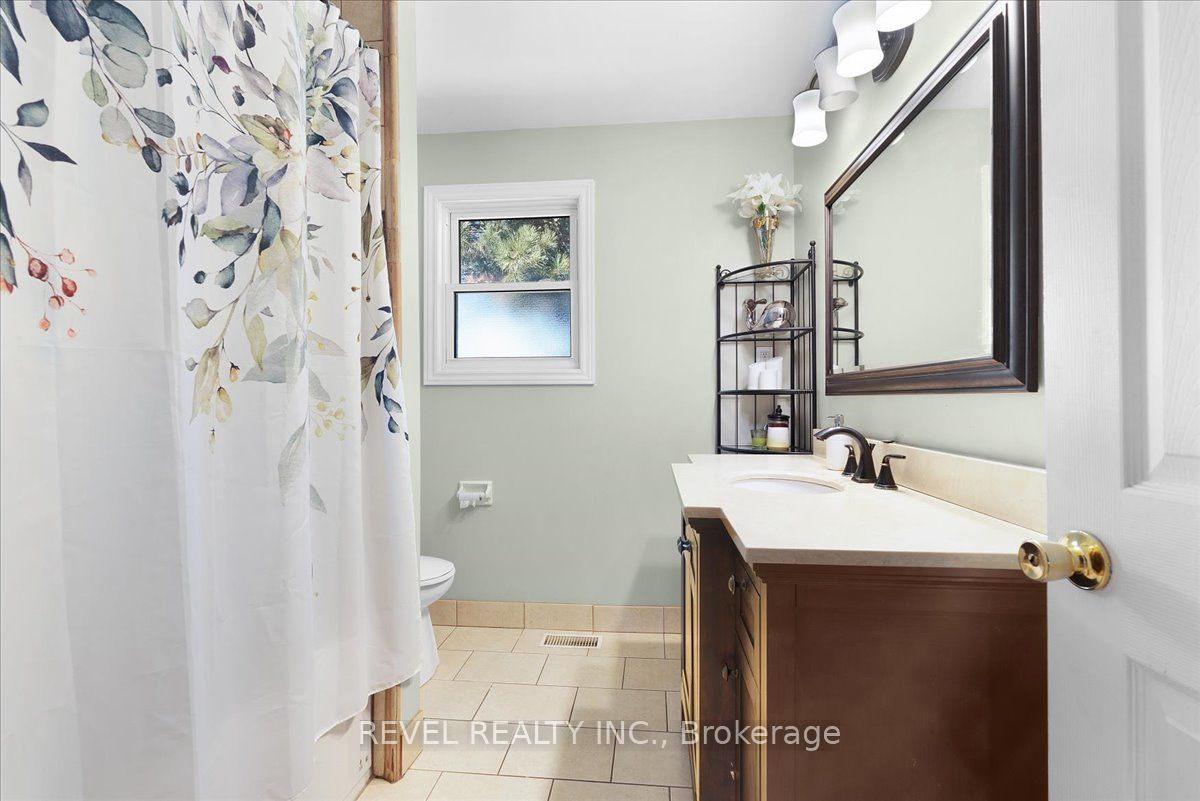122 Lakeshore Rd, #8