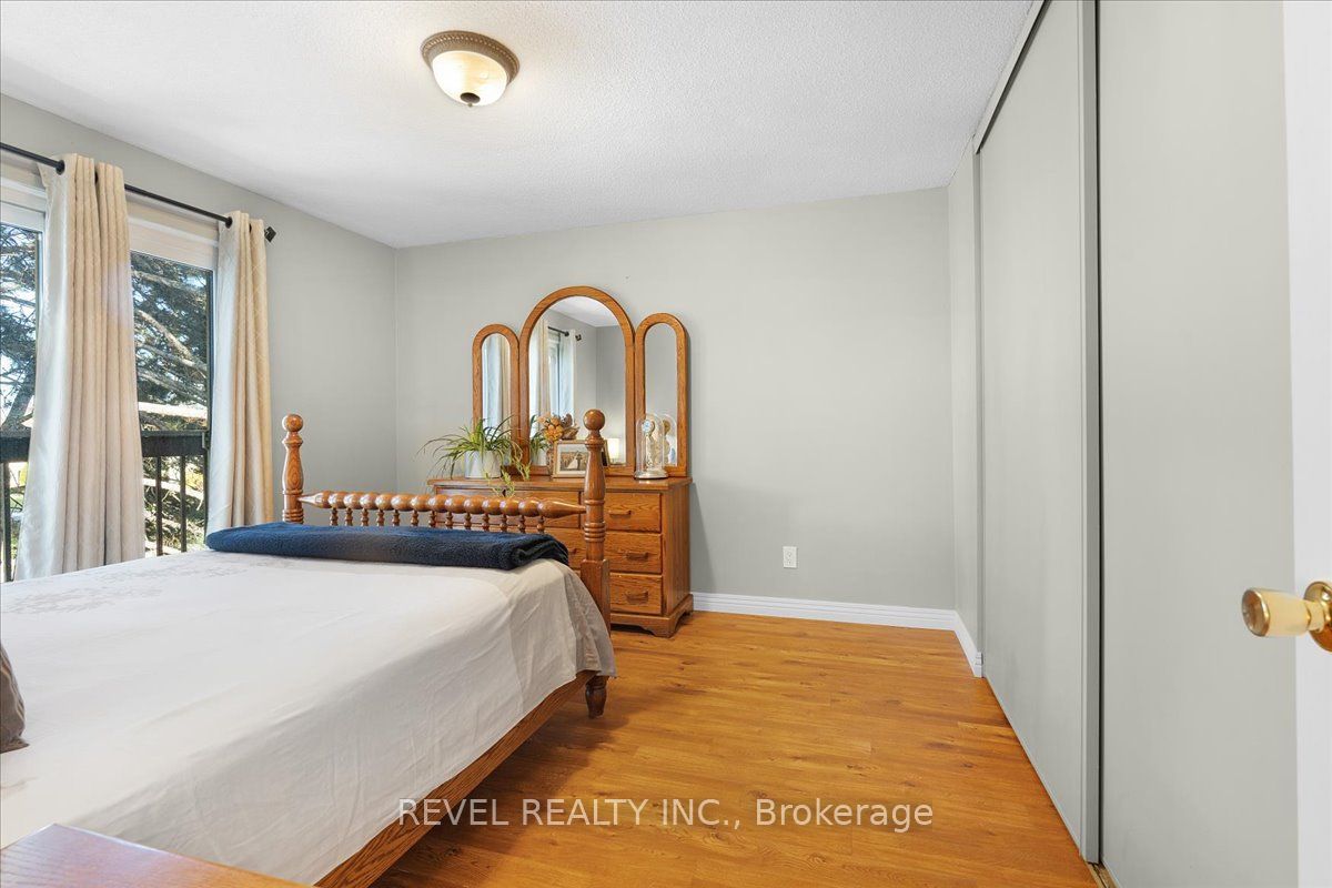 122 Lakeshore Rd, #8