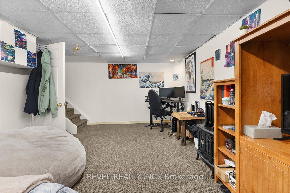 122 Lakeshore Rd, #8