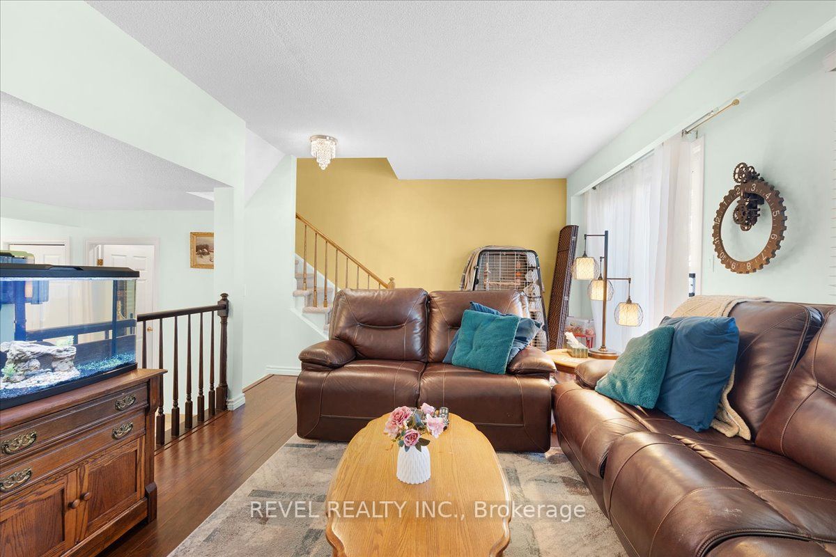122 Lakeshore Rd, #8
