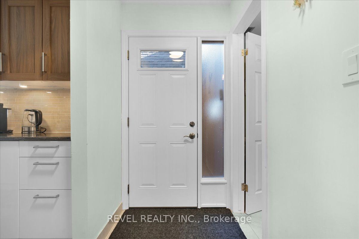 122 Lakeshore Rd, #8