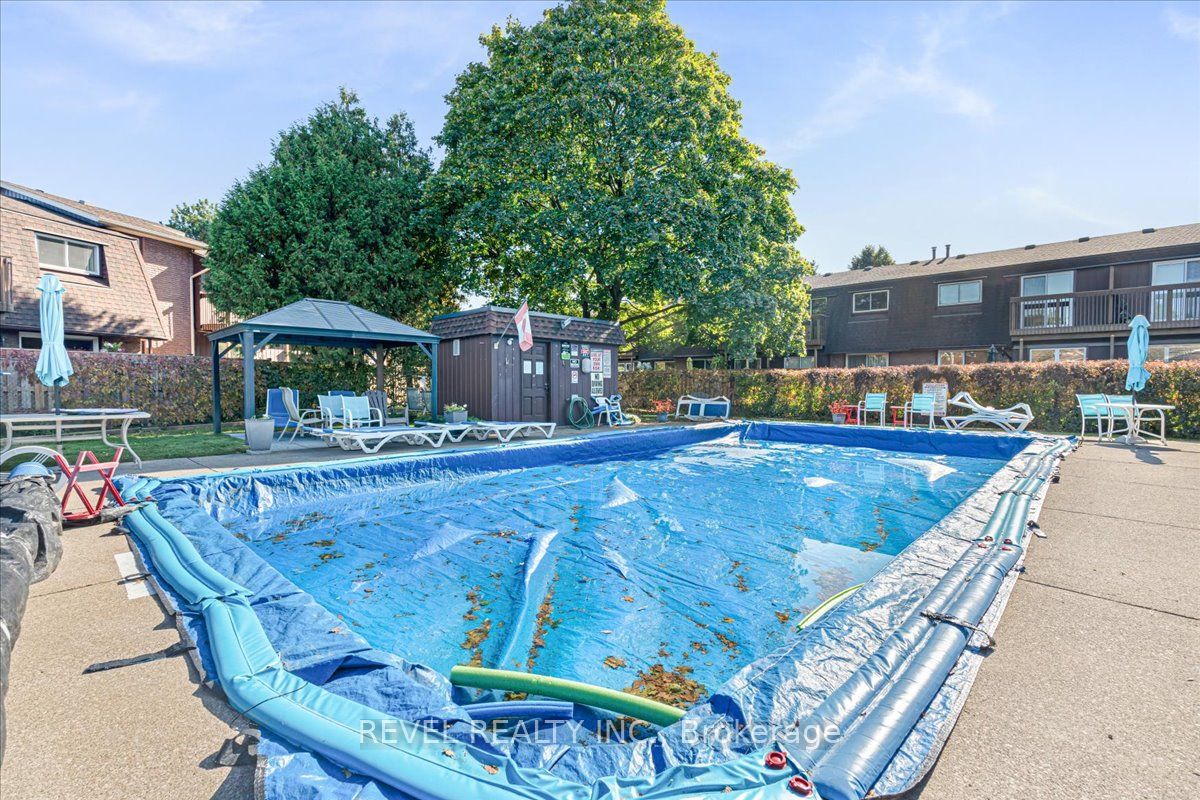 122 Lakeshore Rd, #8