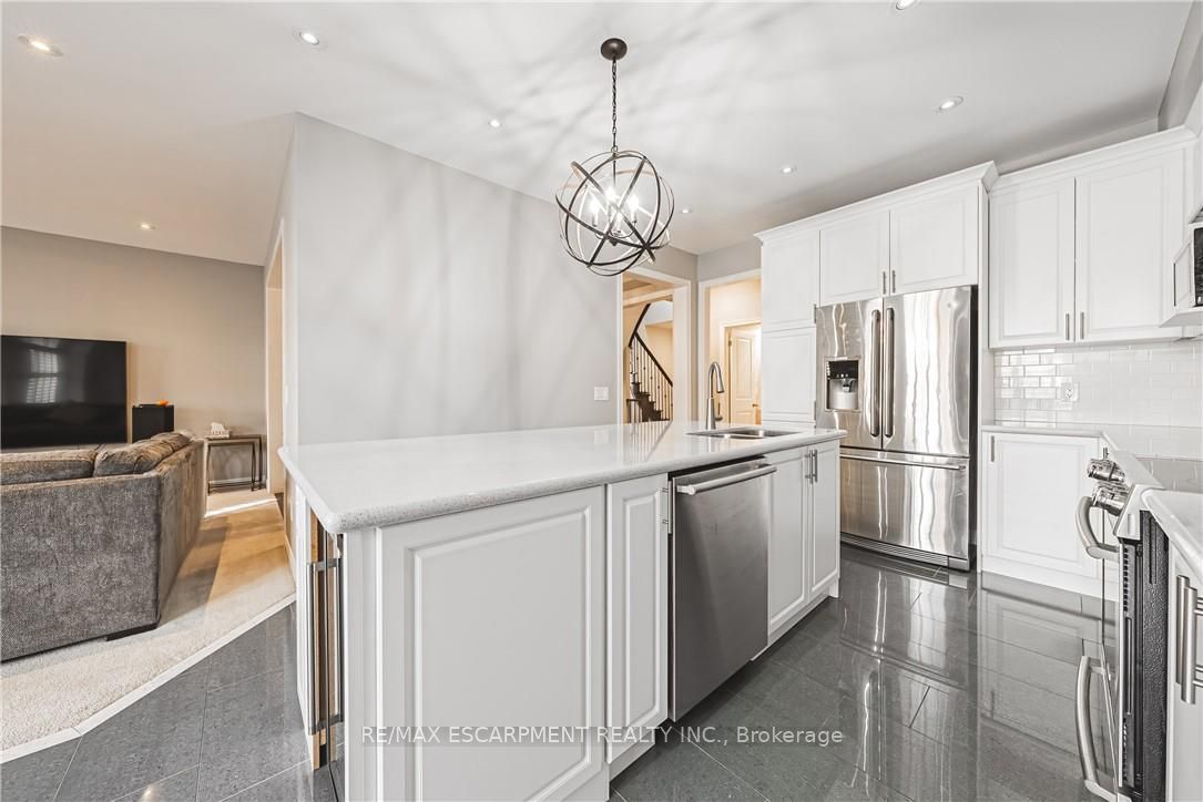 51 Narbonne Cres