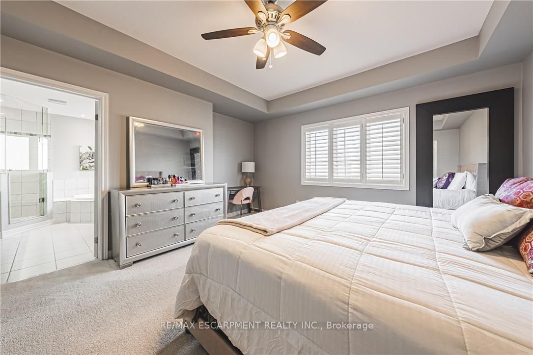 51 Narbonne Cres