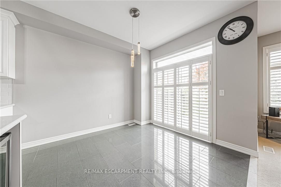 51 Narbonne Cres
