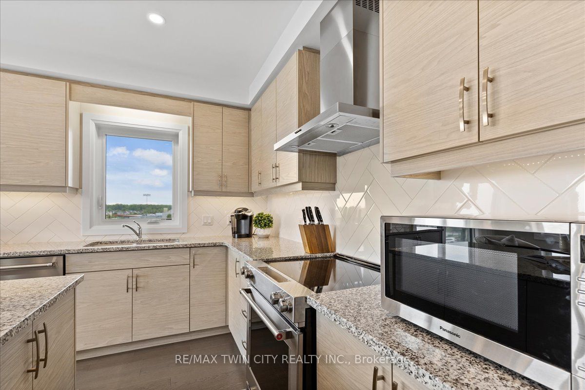 245 Grey Silo Rd, #302
