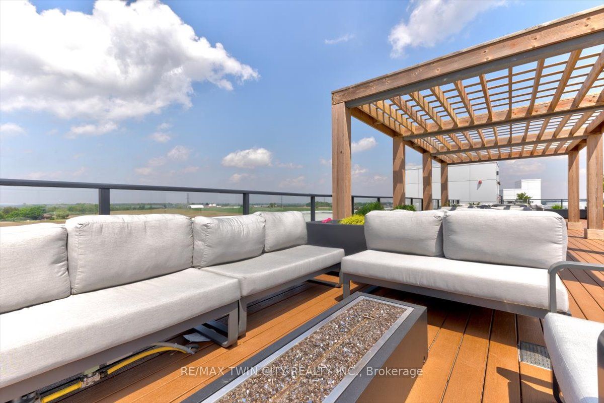 245 Grey Silo Rd, #302