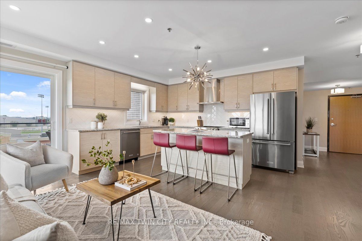 245 Grey Silo Rd, #302