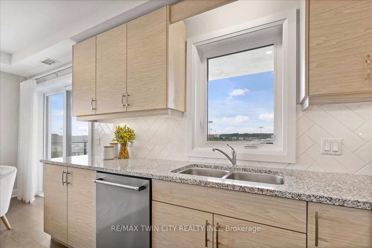 245 Grey Silo Rd, #302