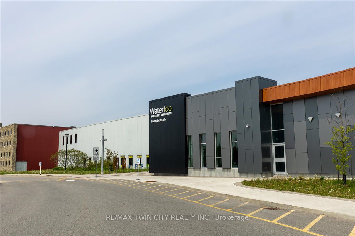 245 Grey Silo Rd, #302