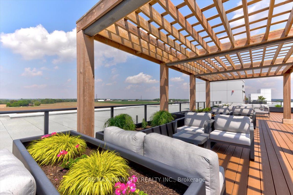 245 Grey Silo Rd, #302