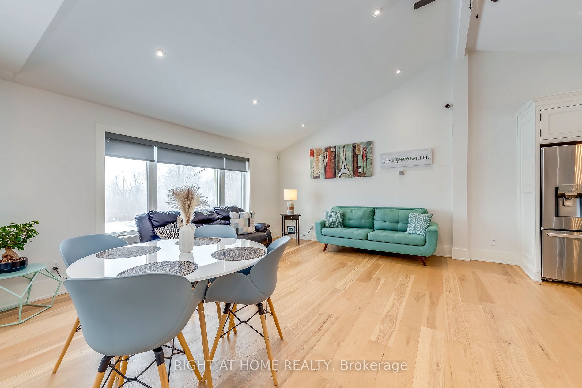 146 7th Concession Rd E