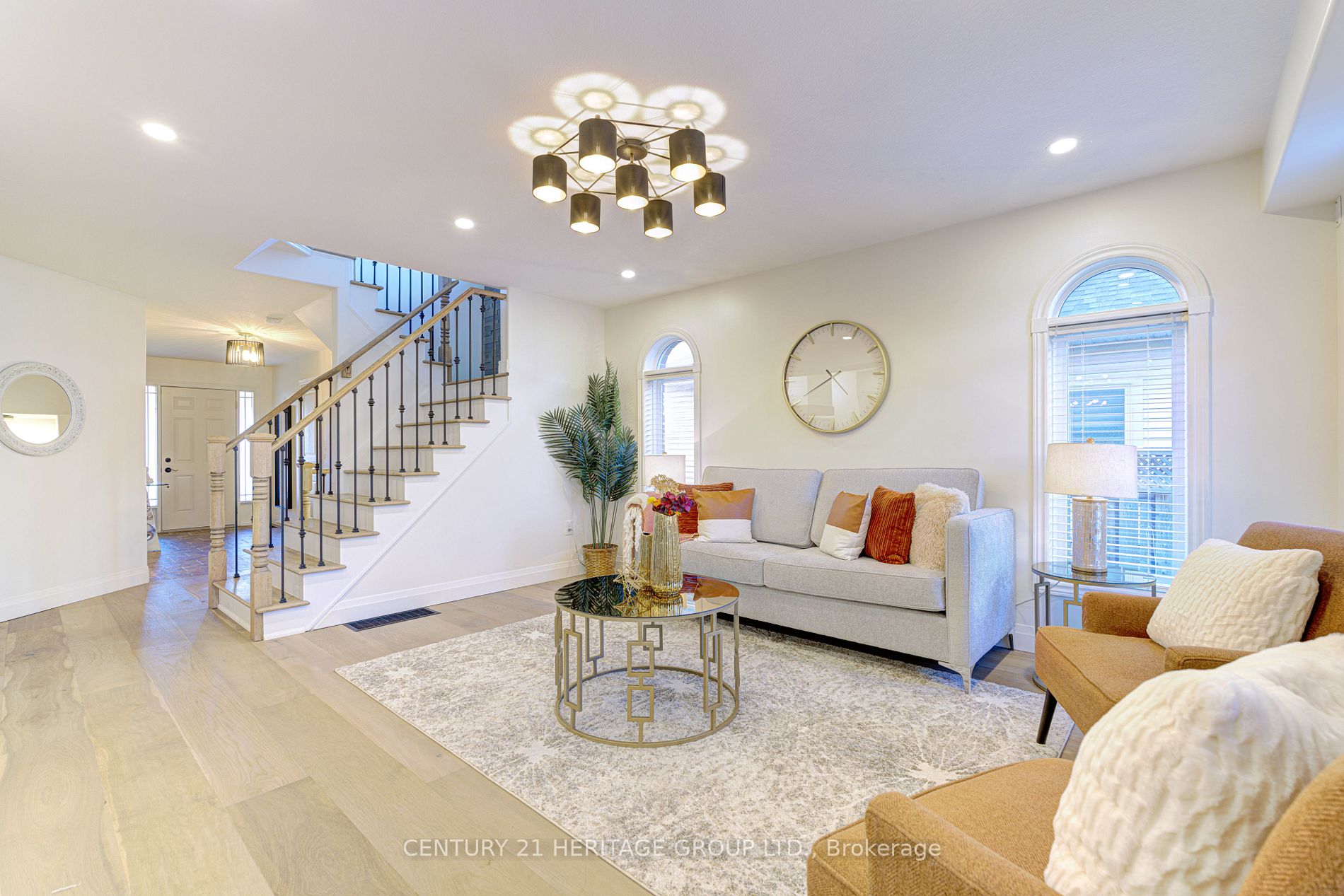 28 Udell Way