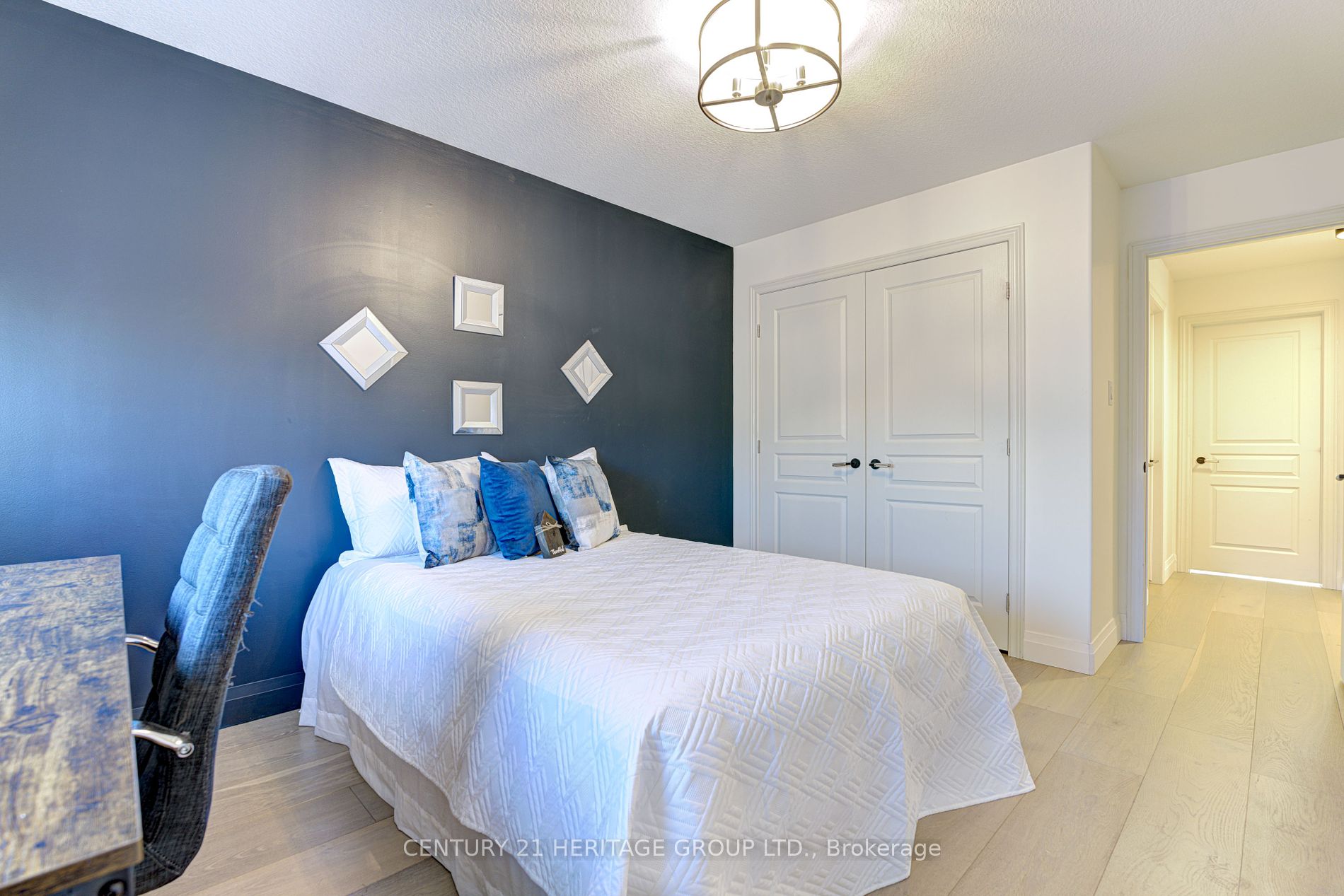 28 Udell Way