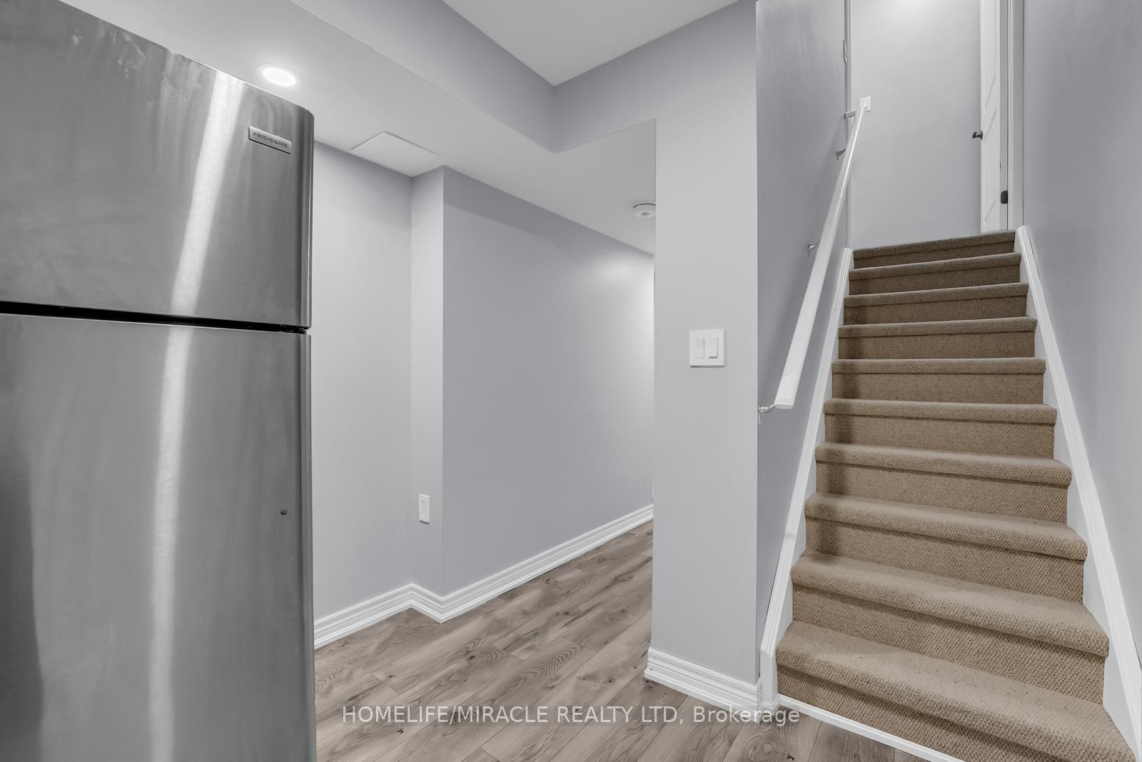 1890 Rymal Rd E, #166