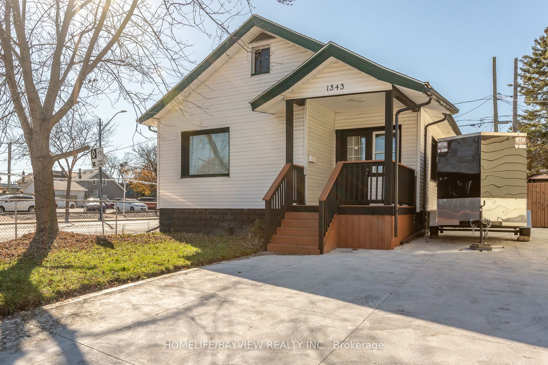 1343 Lillian Ave N