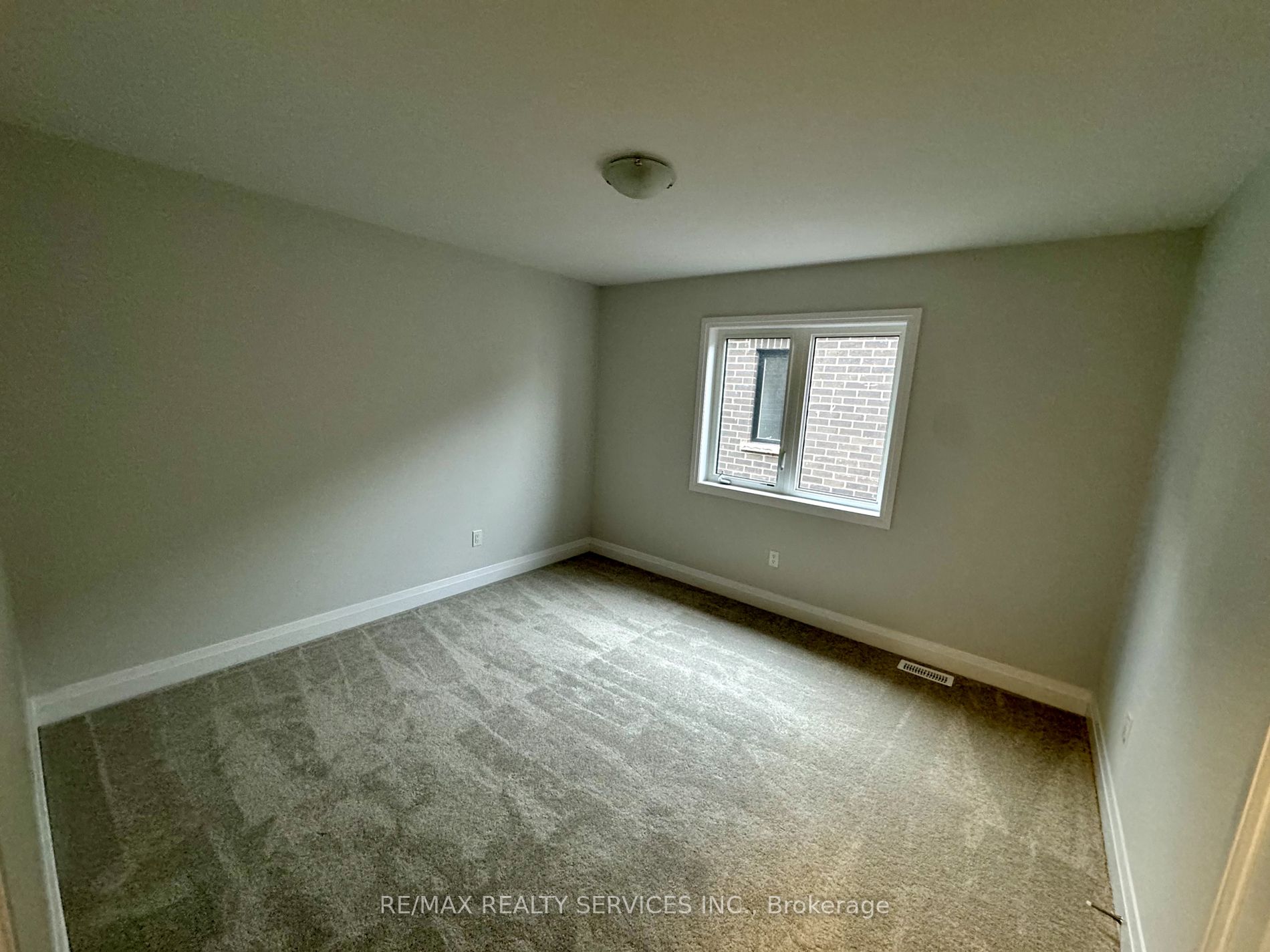 861 Knights Lane