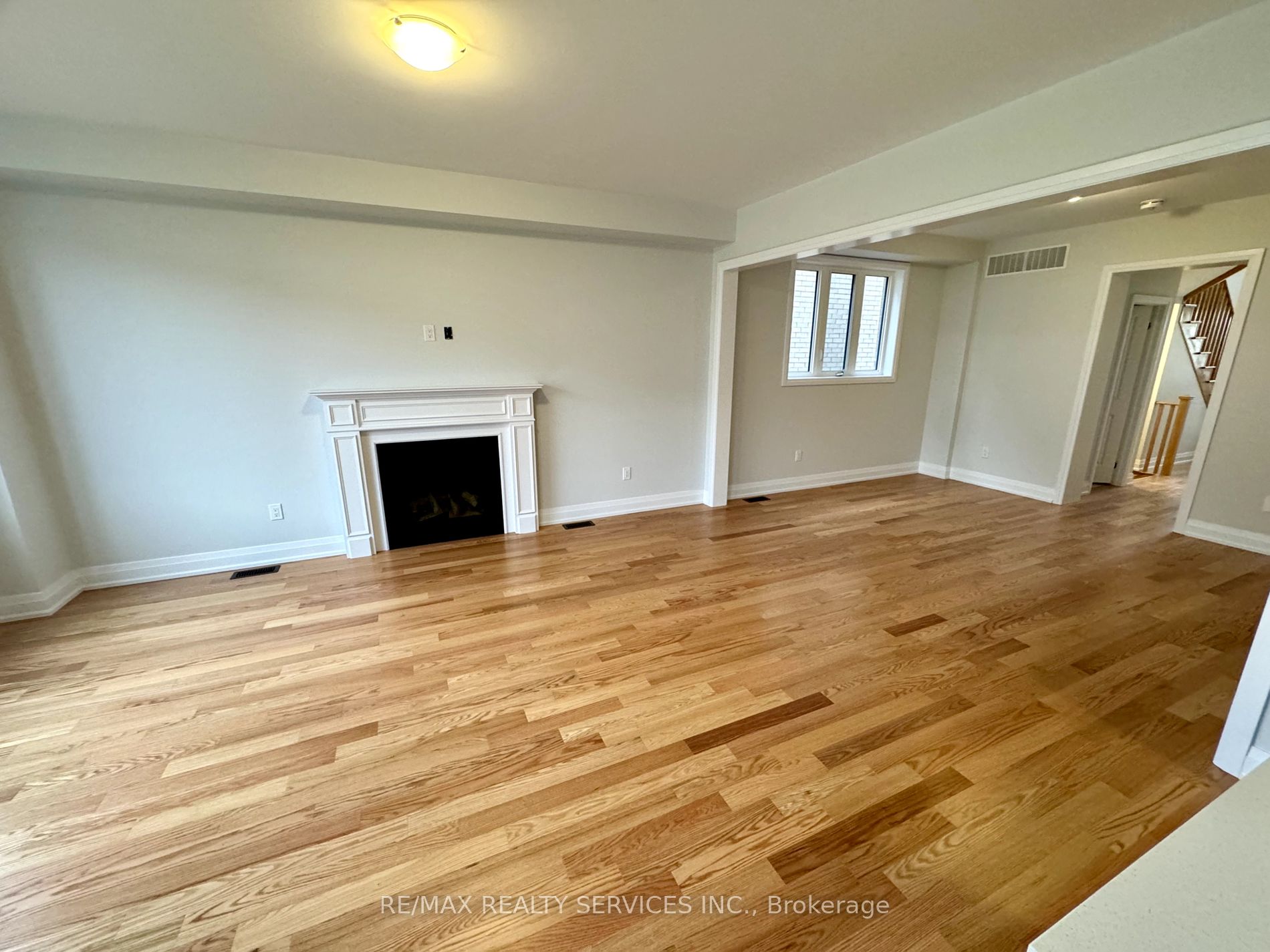 861 Knights Lane