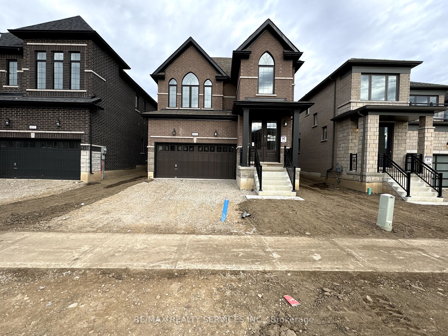861 Knights Lane