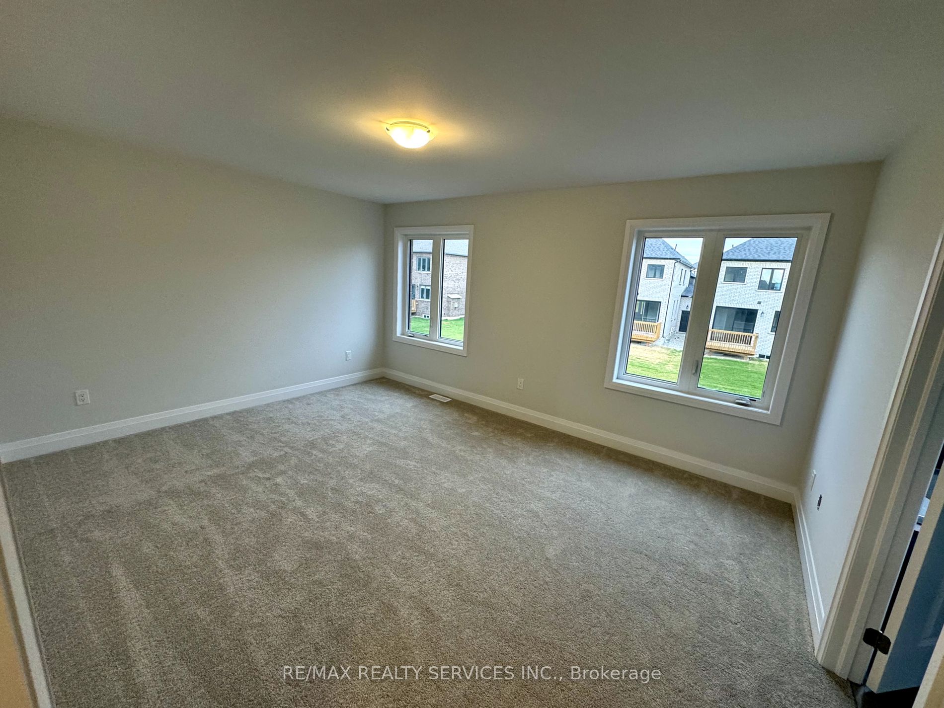861 Knights Lane