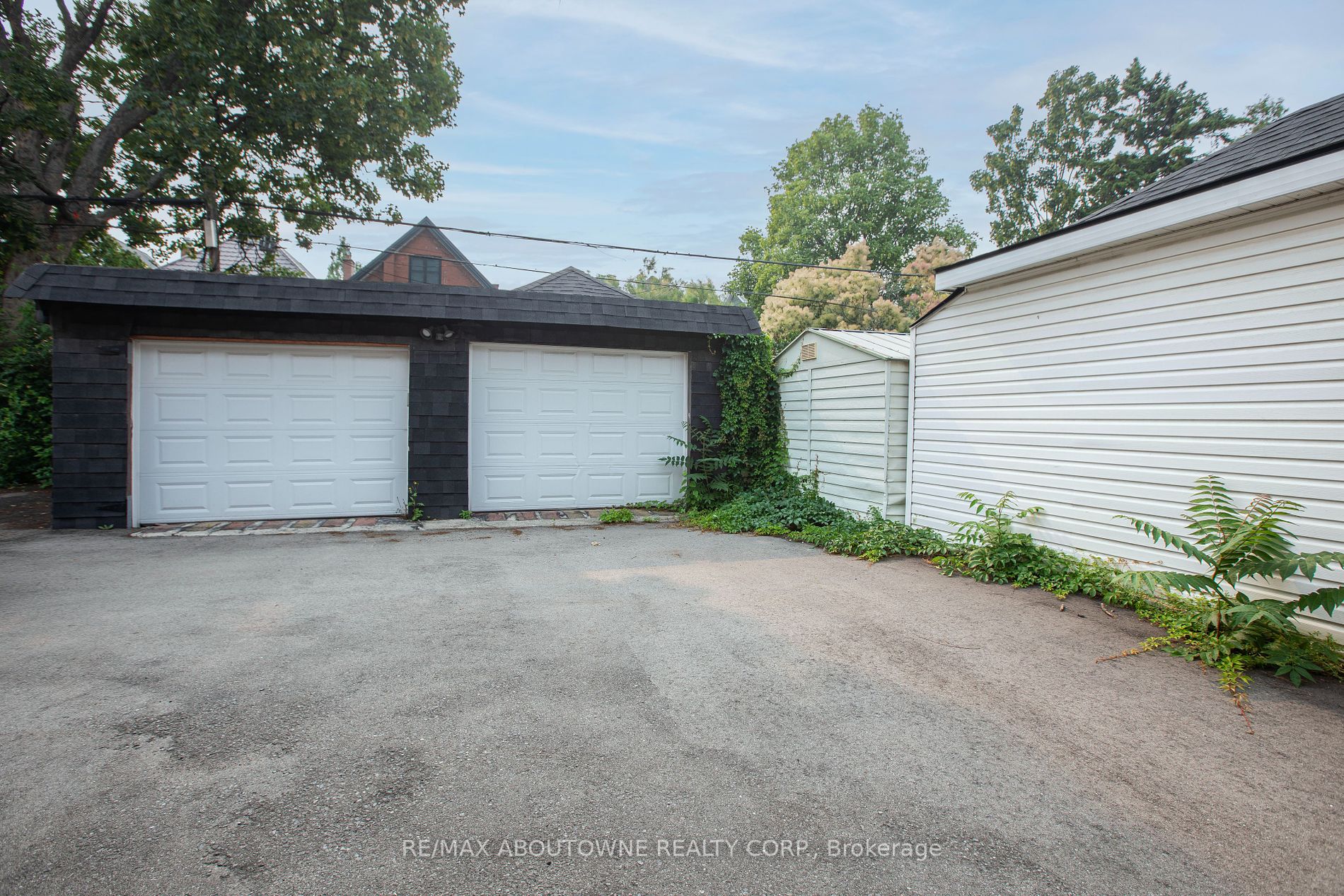 49 Fairleigh Ave S