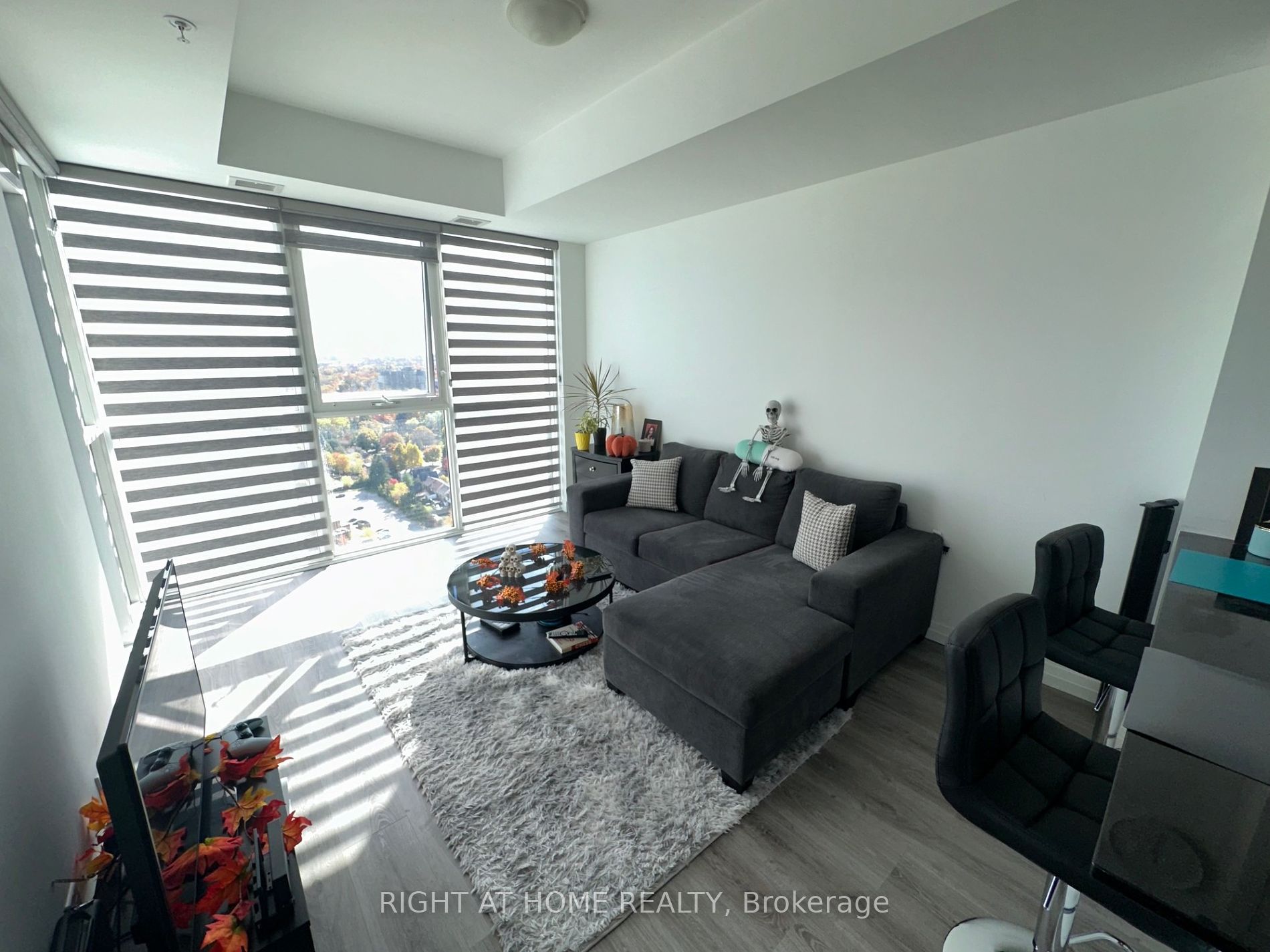 108 Garment St, #2303