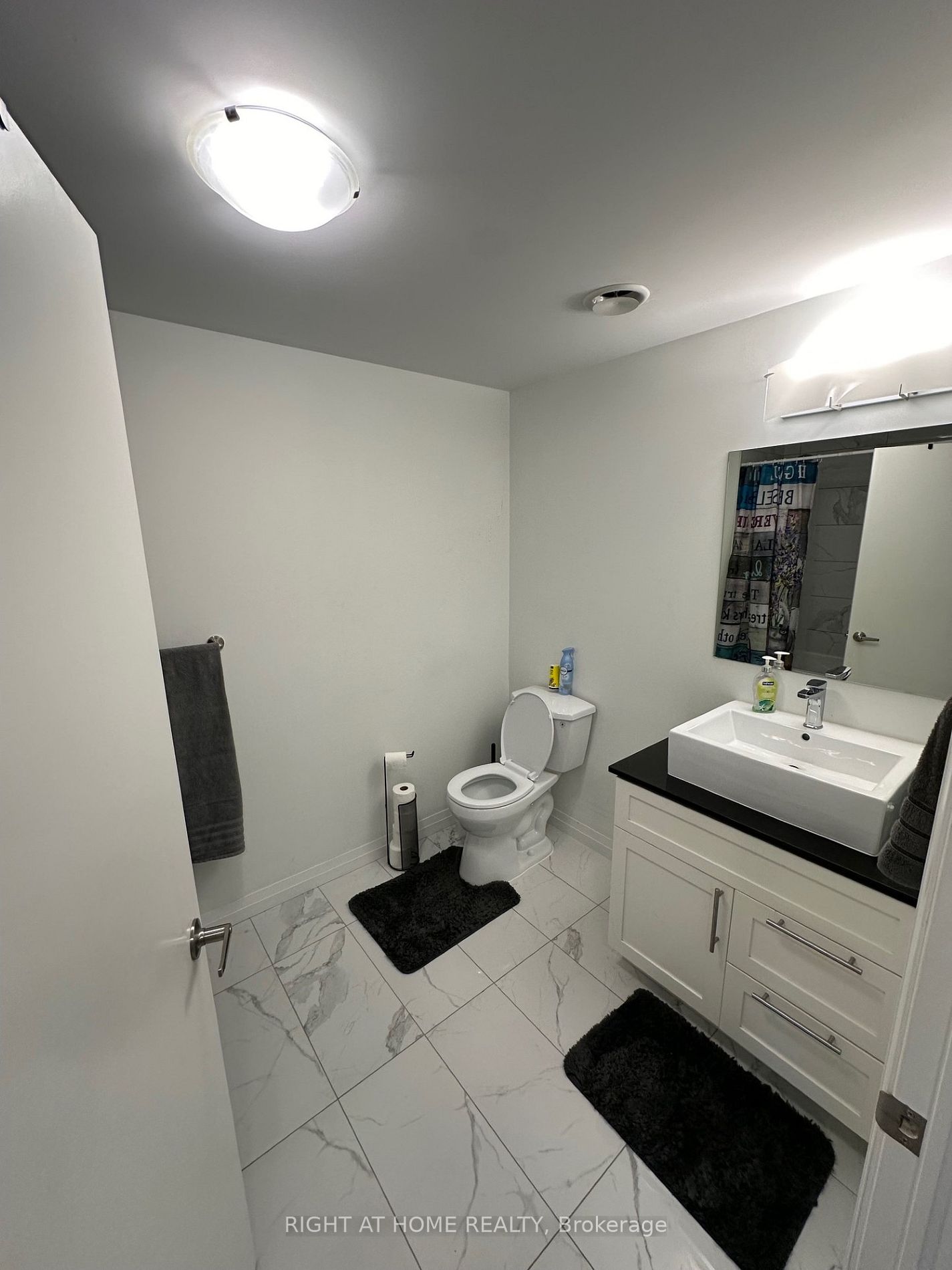 108 Garment St, #2303