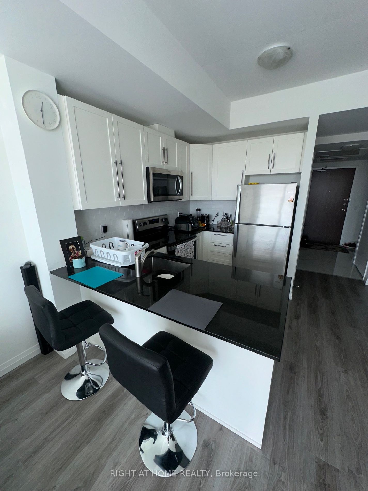 108 Garment St, #2303