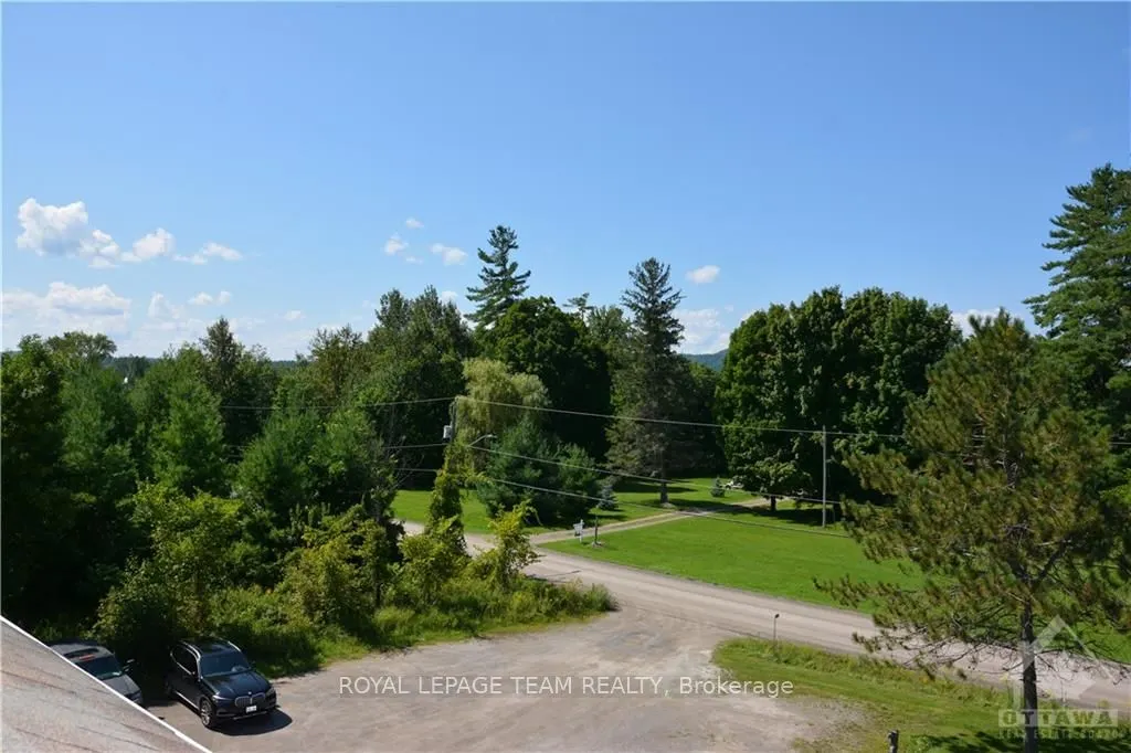 1036 BARRYVALE Road #4D