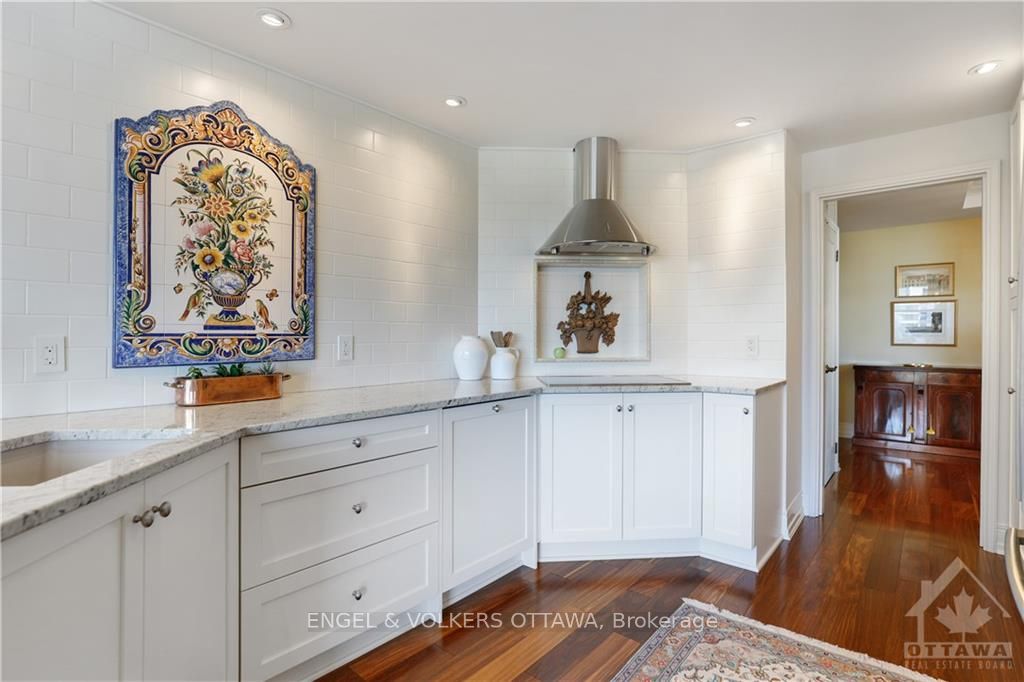 40 BOTELER St, #503