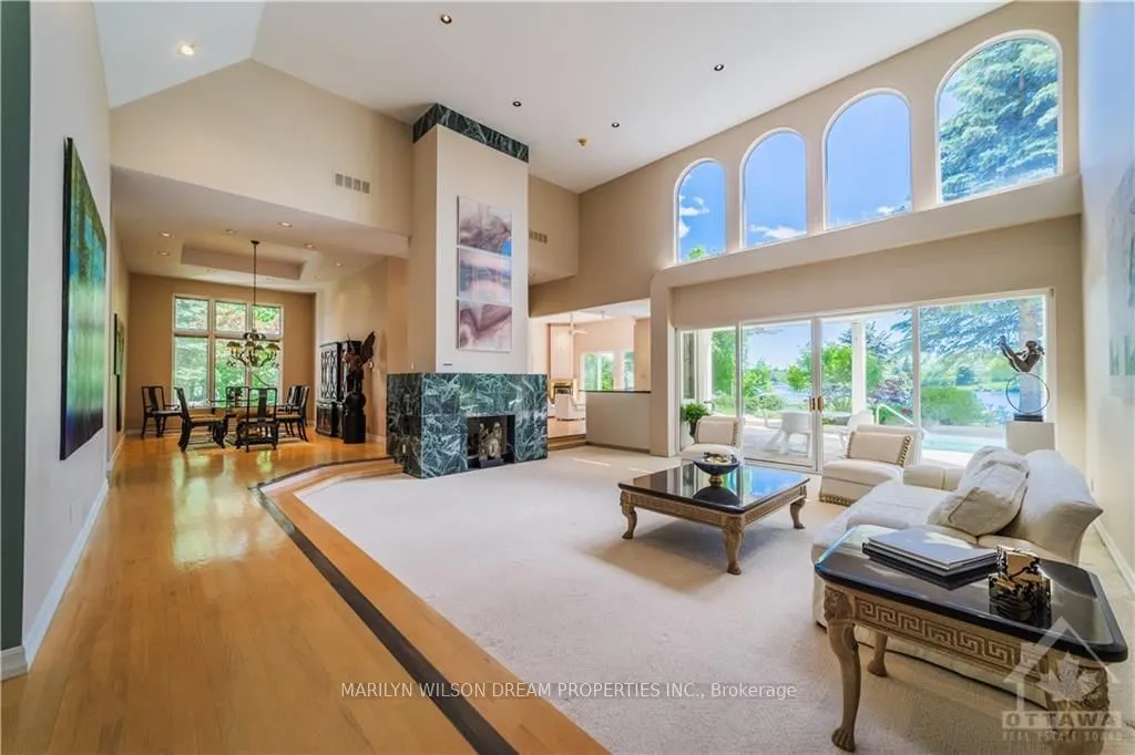 1018 Kitoman Crescent