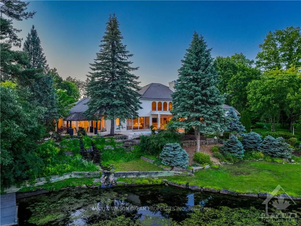 1018 Kitoman Crescent