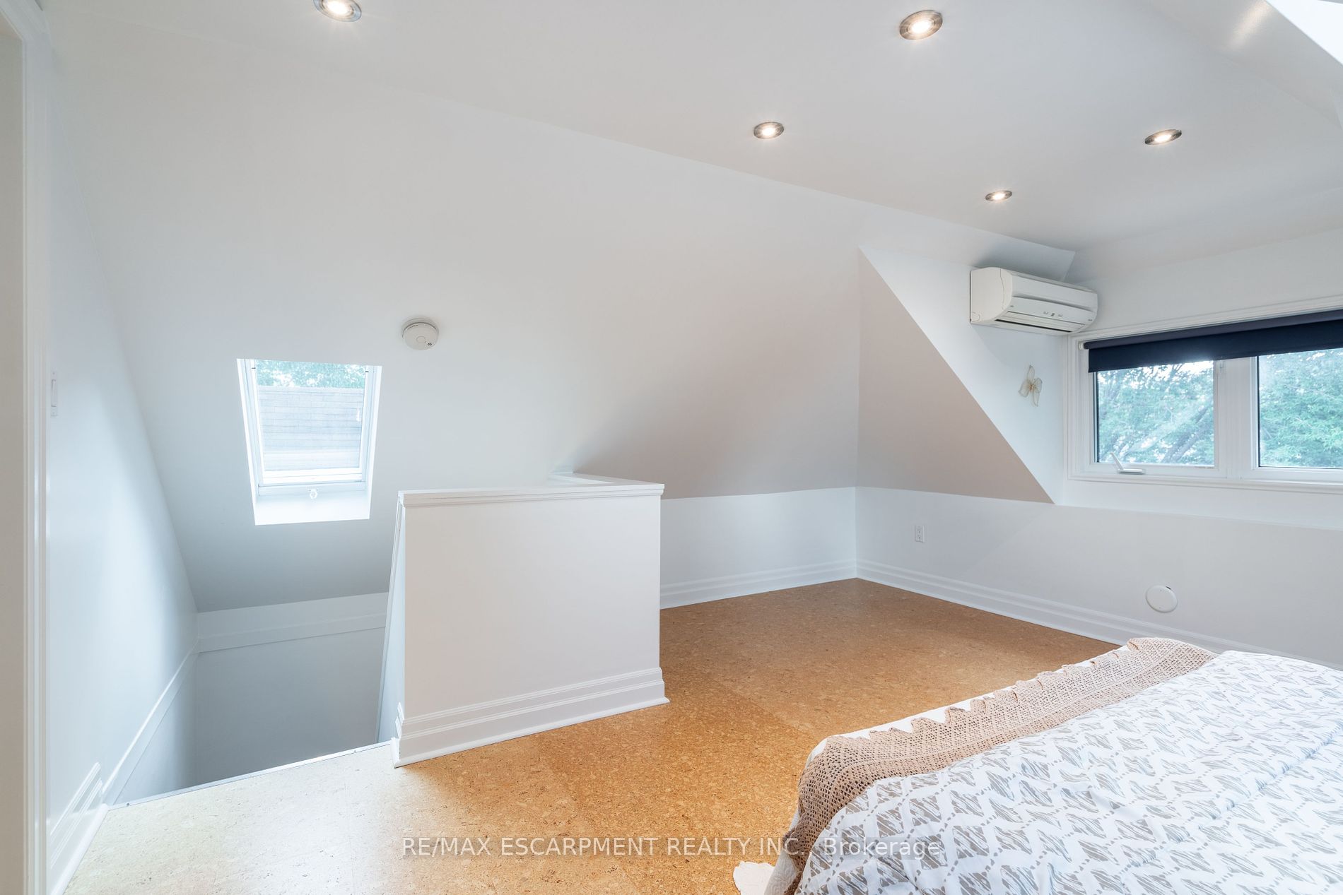 56 Newton Ave