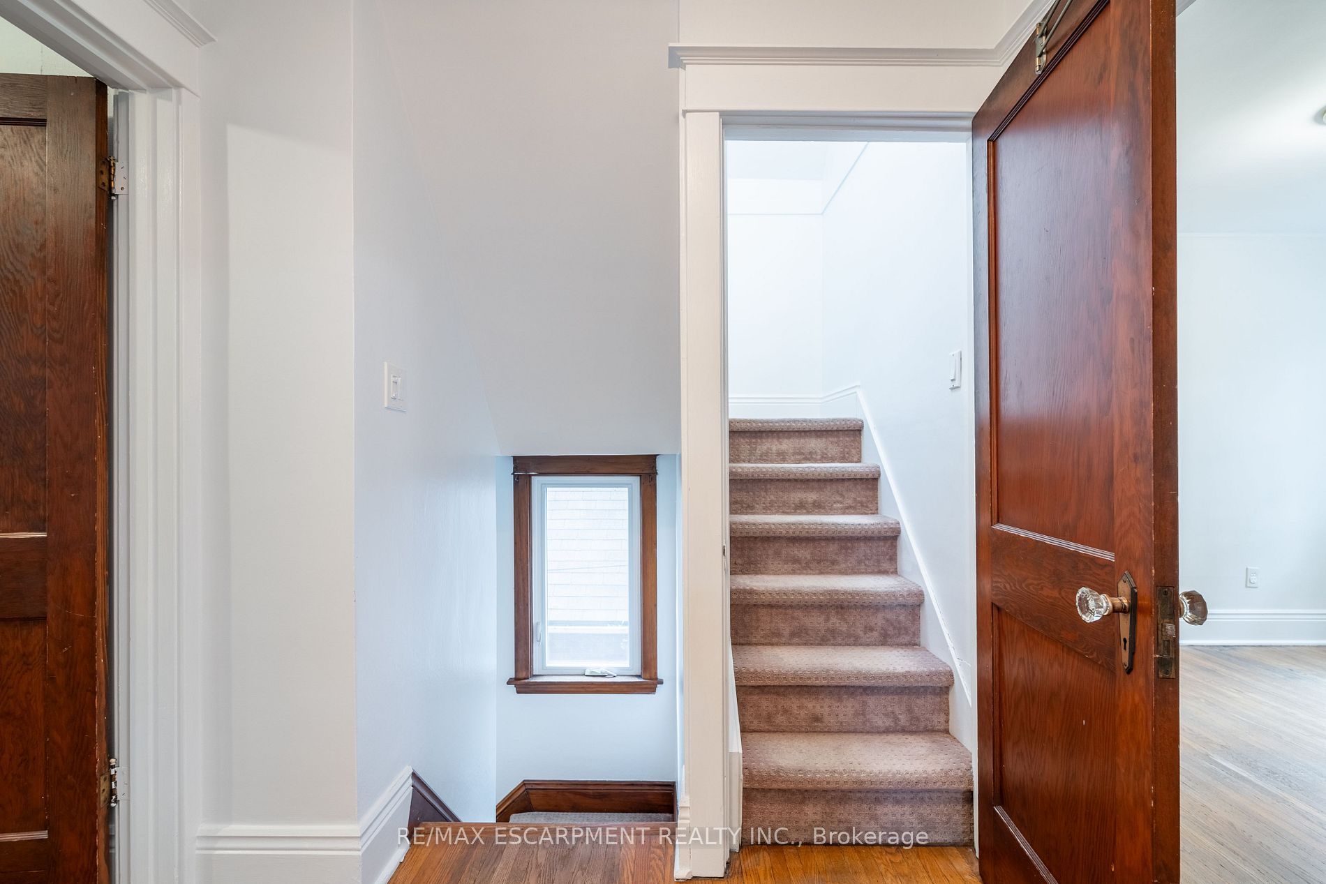 56 Newton Ave