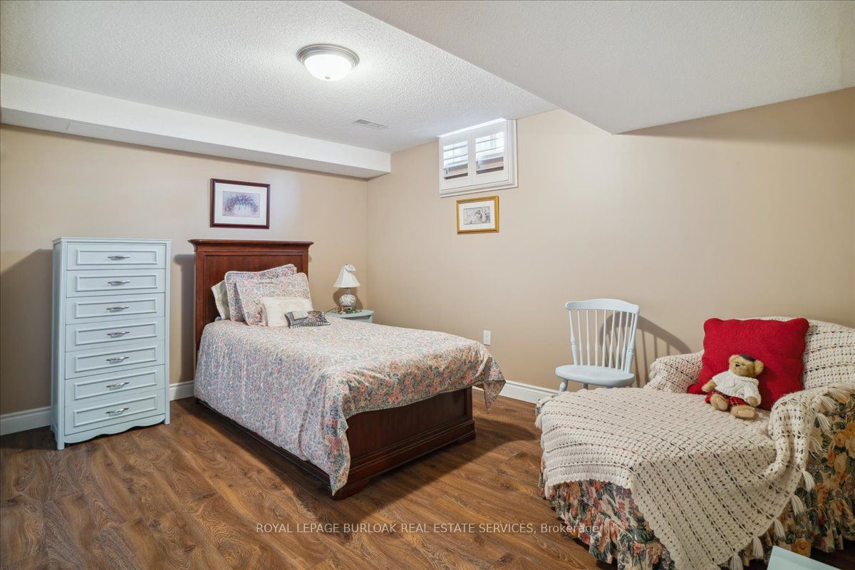 515 North Service Rd, #27