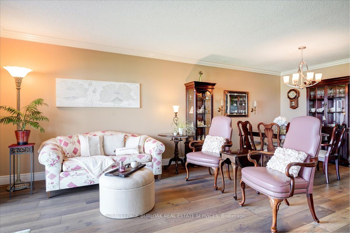 515 North Service Rd, #27