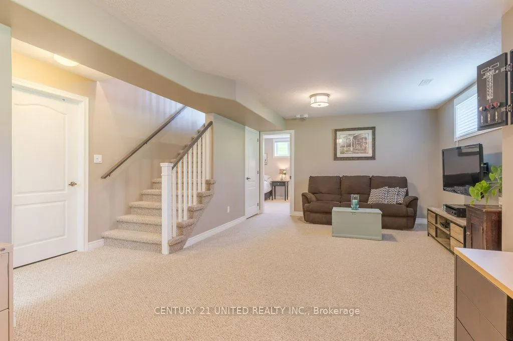 301 Carnegie Ave, #140