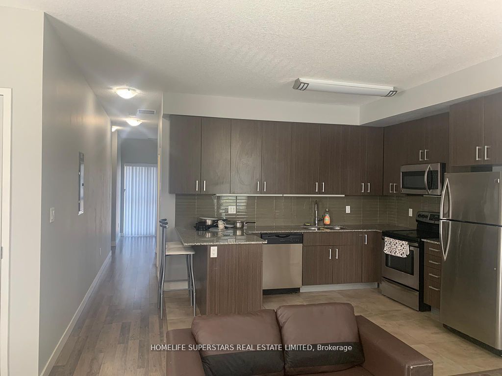 62 Balsam St, #T201