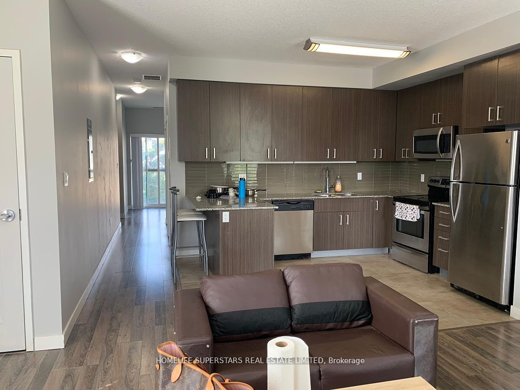 62 Balsam St, #T201