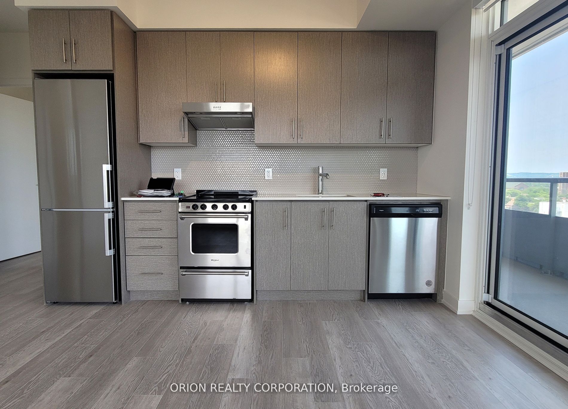 212 King William St, #1203