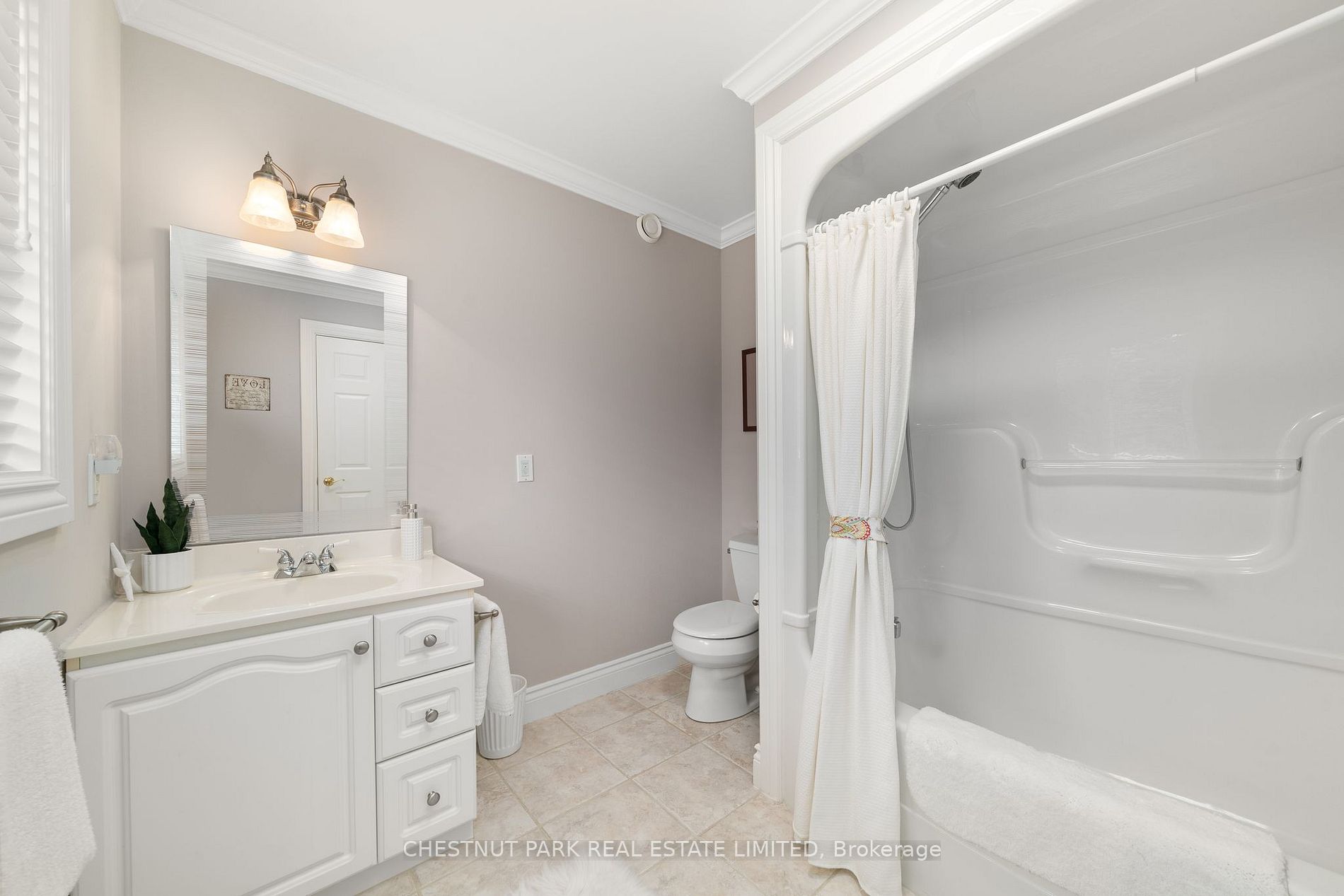 43 Smiths Bay Ave