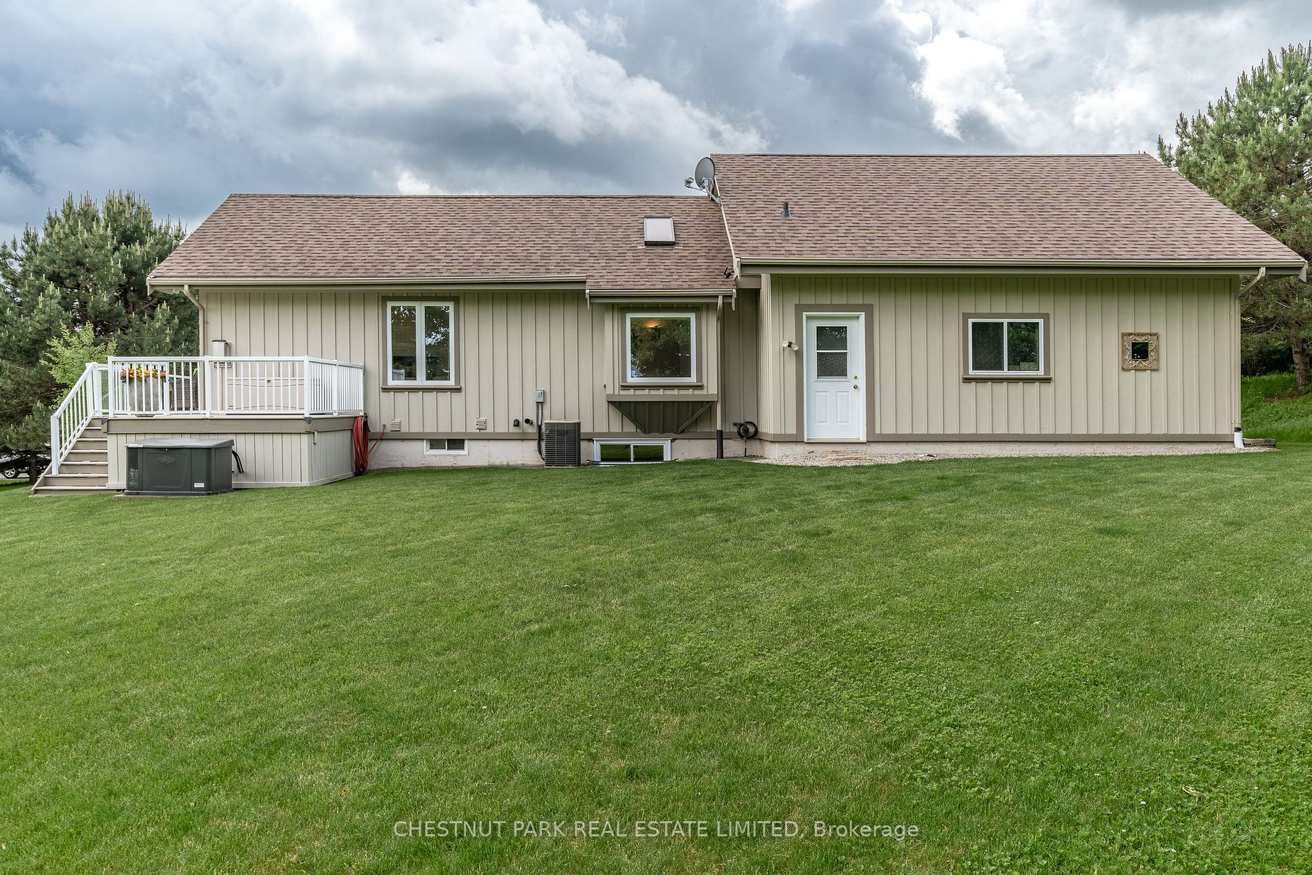 43 Smiths Bay Ave
