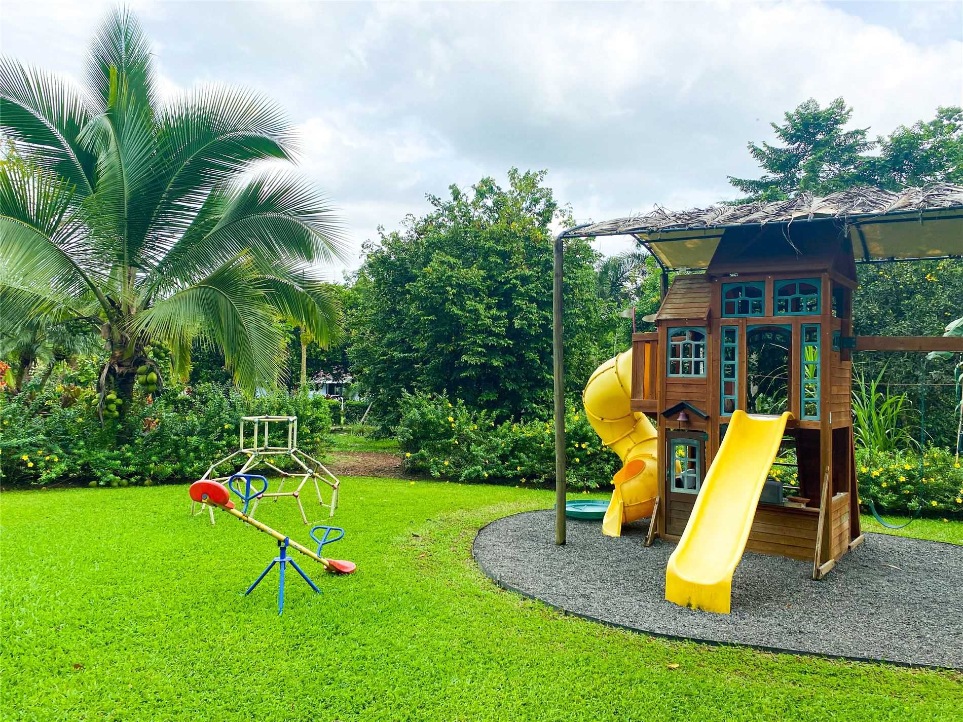 Listing Z5855942 - Large Photo # 4