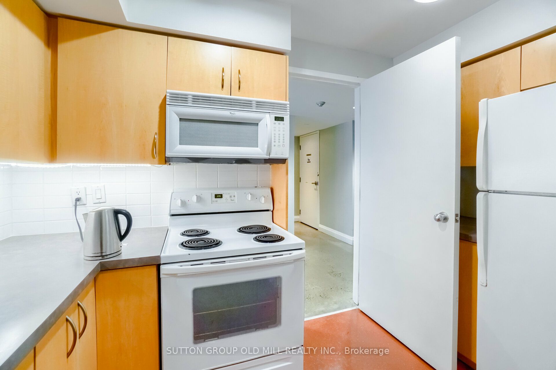 255 Richmond Street E, #1517