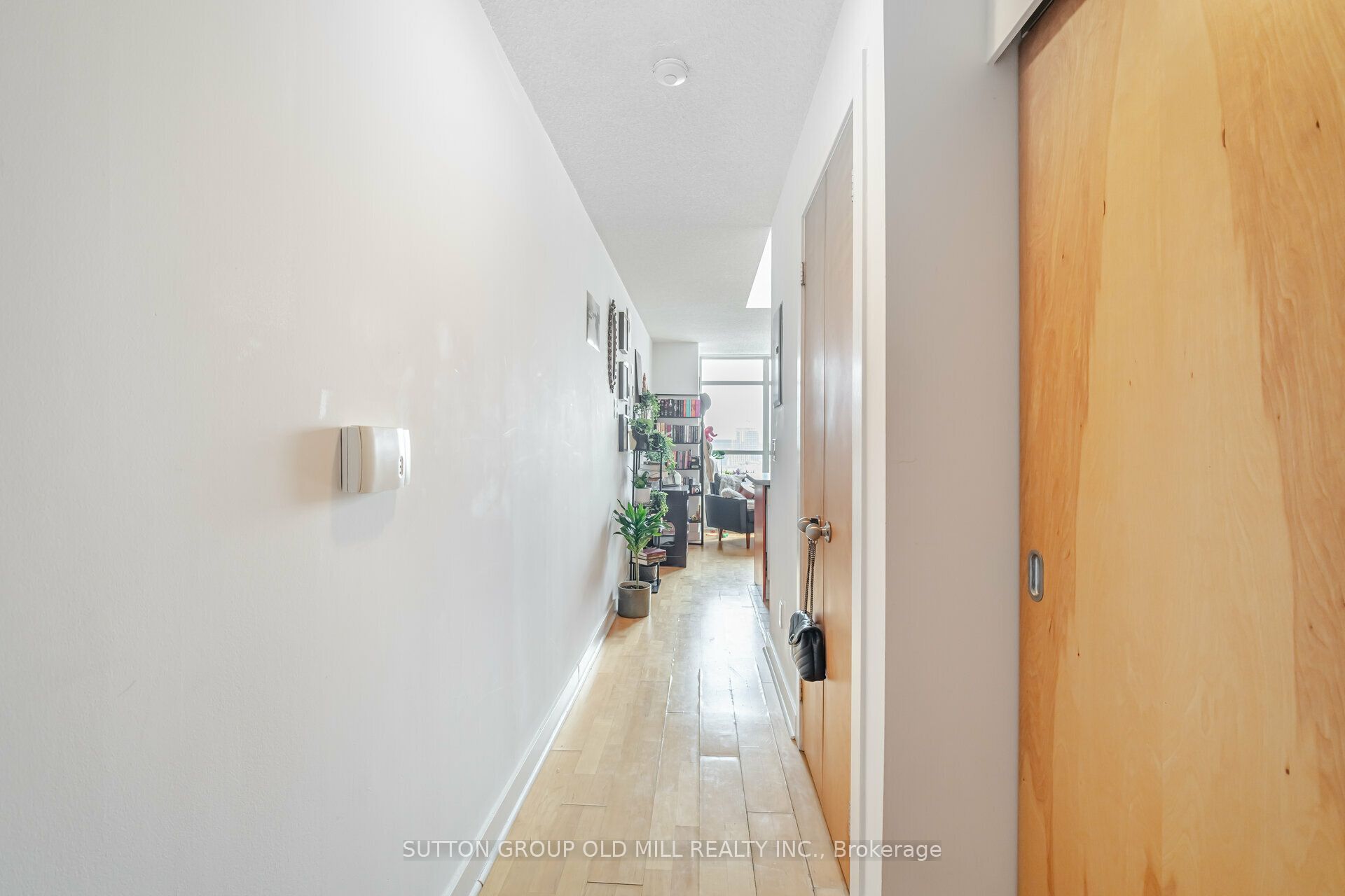 255 Richmond Street E, #1517