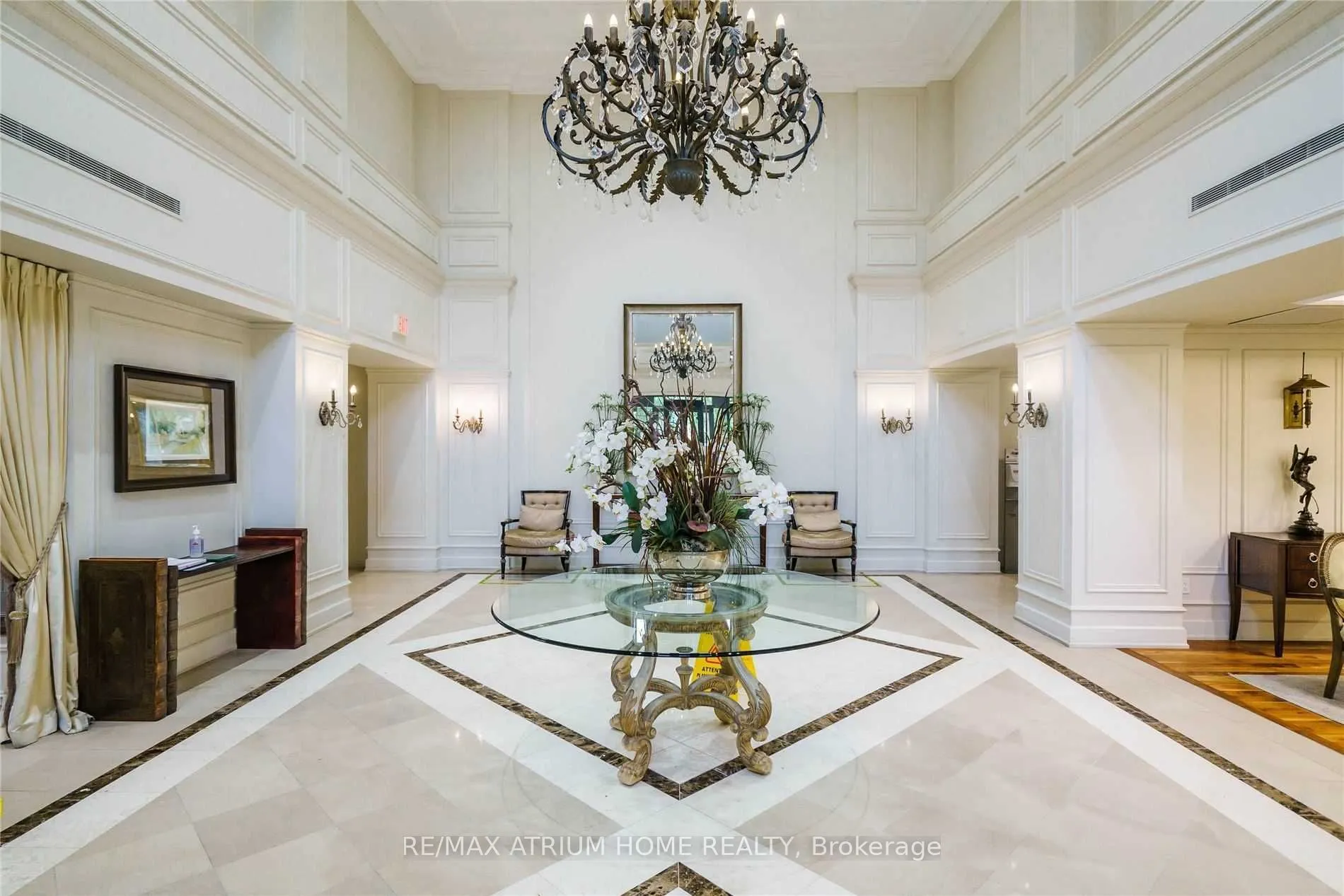 662 Sheppard Avenue E, #1705