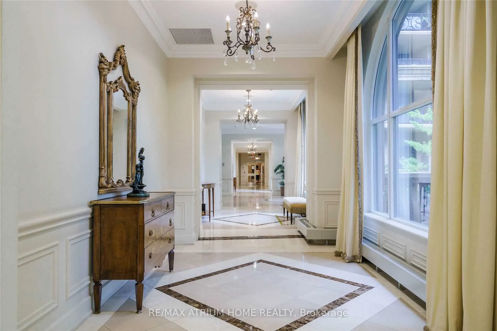 662 Sheppard Avenue E, #1705