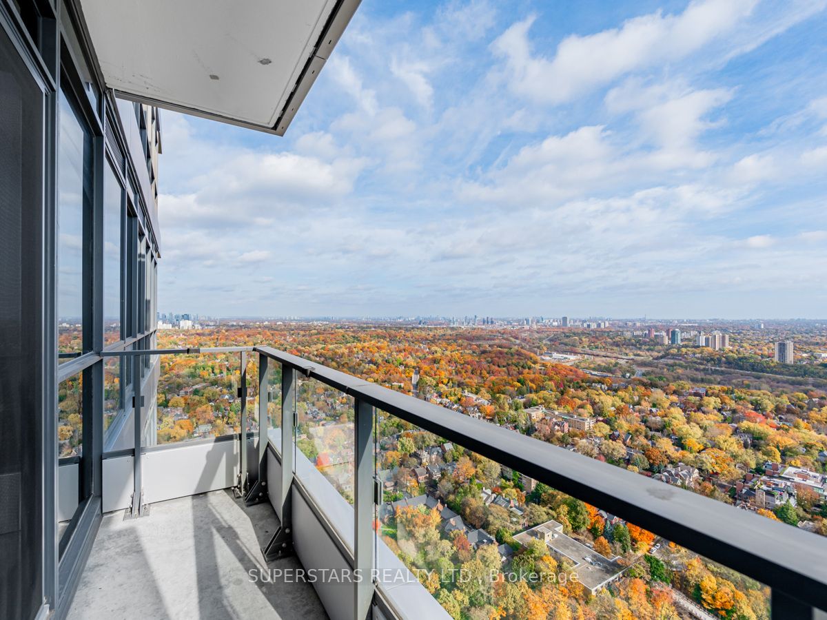395 Bloor Street E, #4508