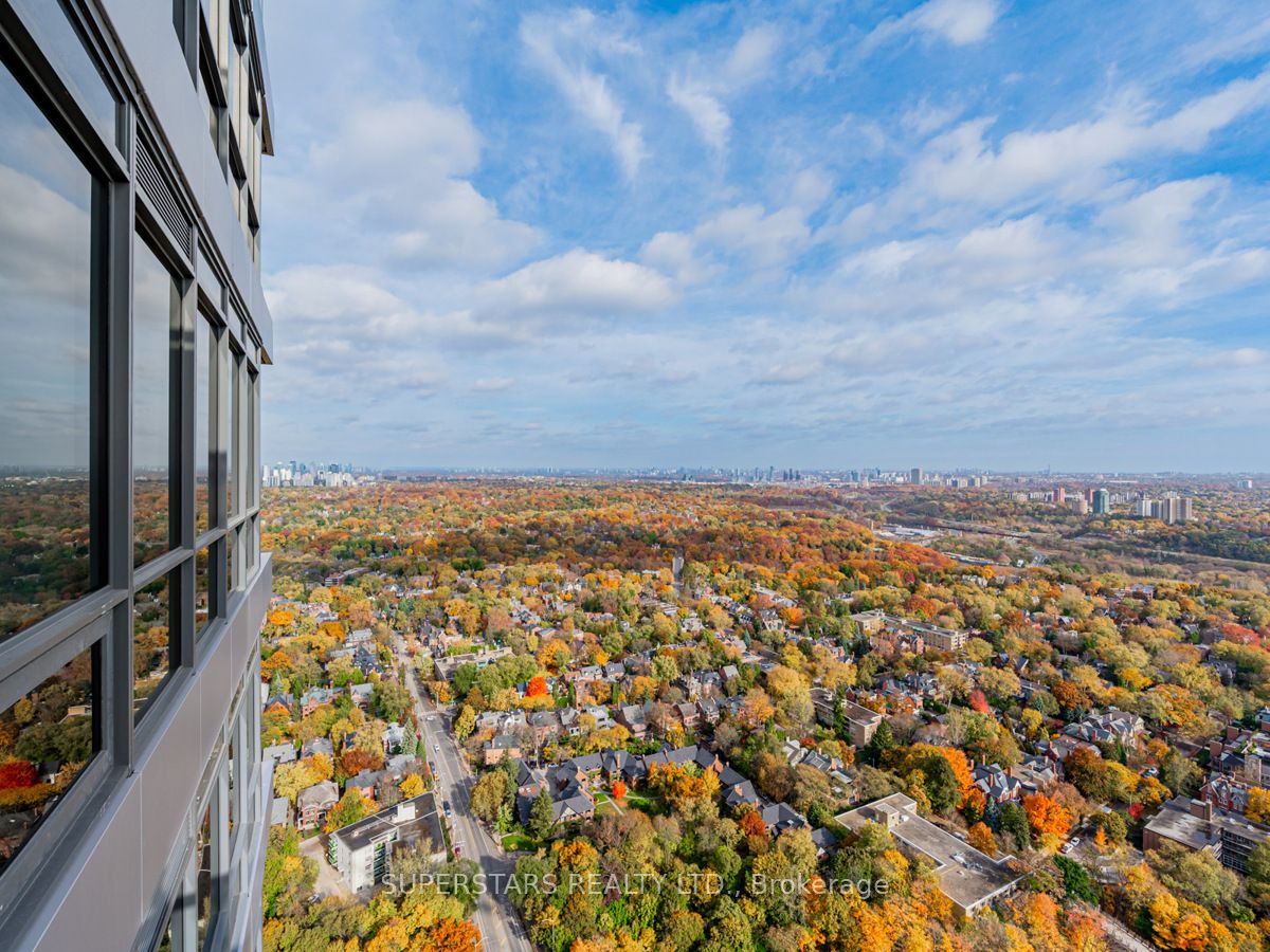 395 Bloor Street E, #4508